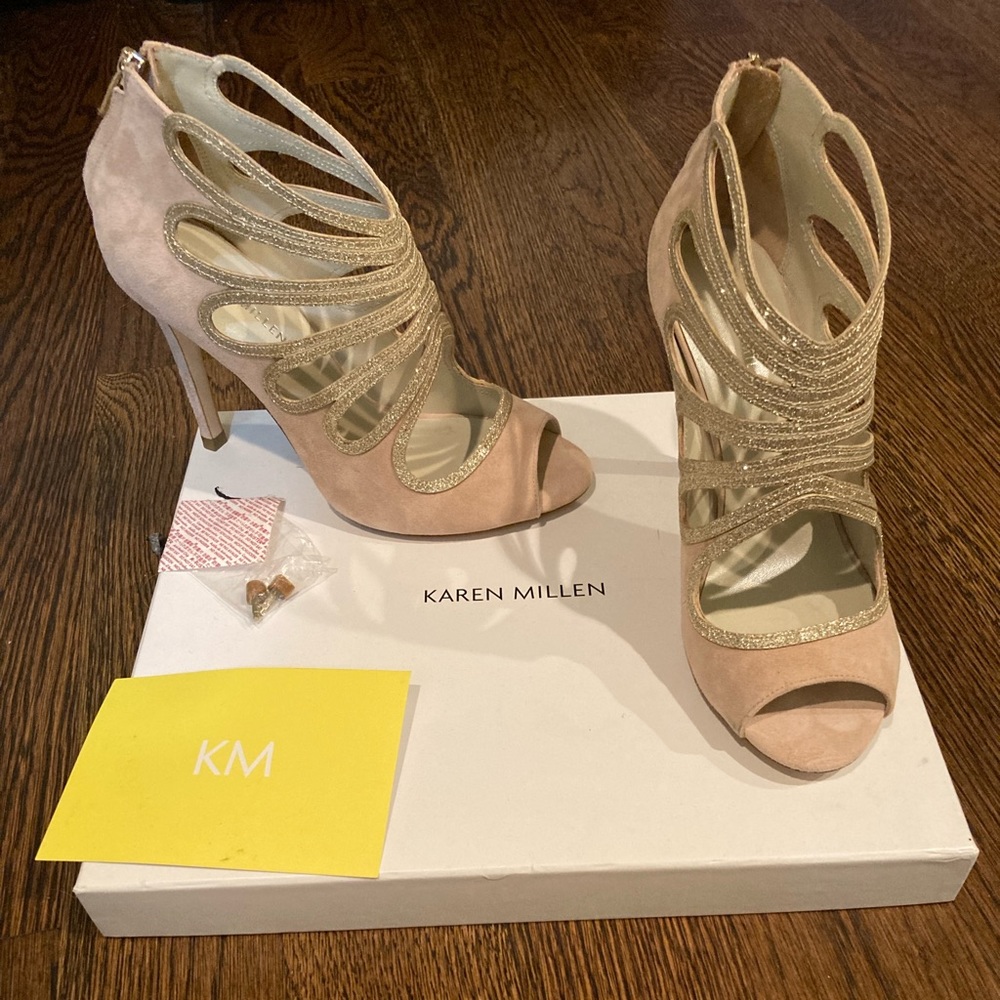 Karen millen! Light pink SUEDE. GORGEOUS!!